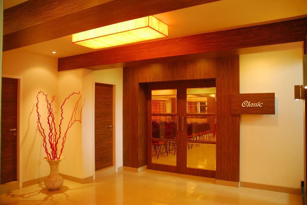 Hotel Mourya Residencia Thane Exterior foto