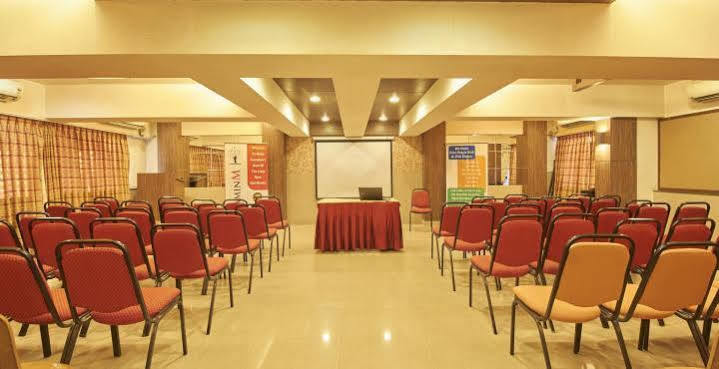 Hotel Mourya Residencia Thane Exterior foto